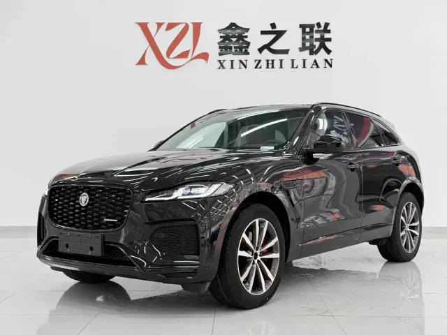 Фотография автомобиля — Jaguar F-Pace