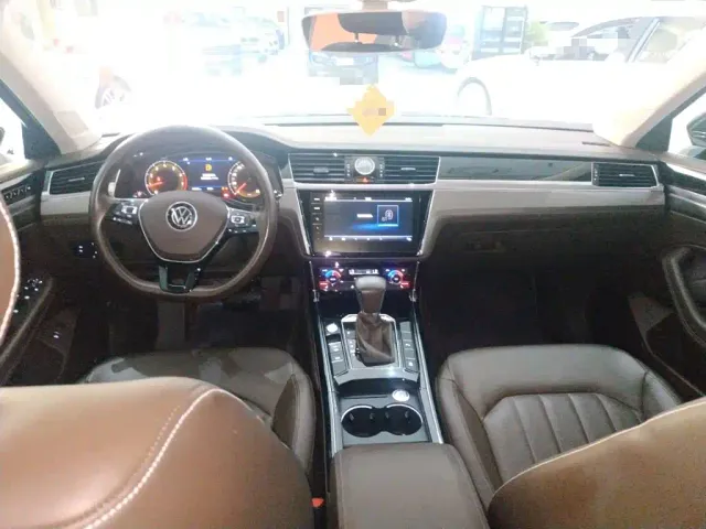 Volkswagen Phideon — Фото автомобиля 9