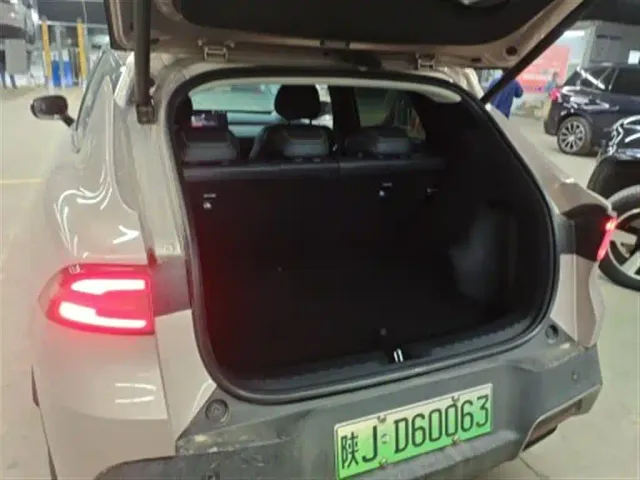Changan Qiyuan Q05 — Фото автомобиля 9