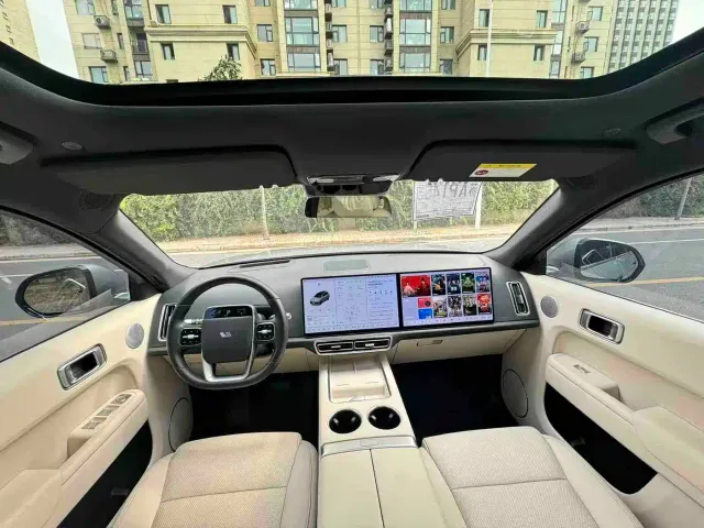 Li Auto L9 — Фото автомобиля 6