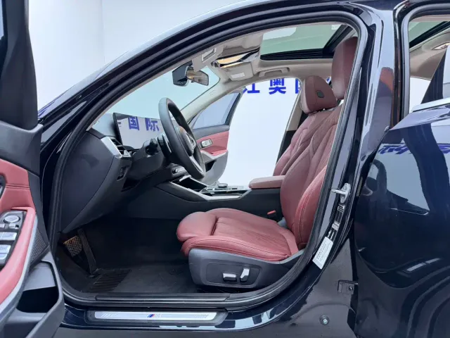 BMW 3 Series — Фото автомобиля 5