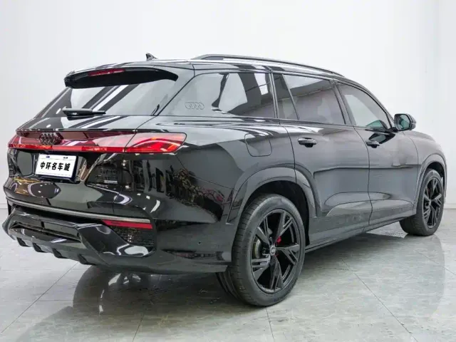 Audi Q6 — Фото автомобиля 17