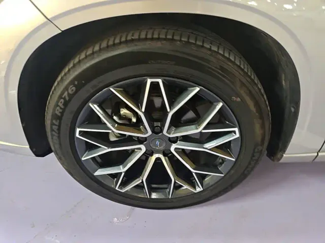 Changan Z6 — Фото автомобиля 22