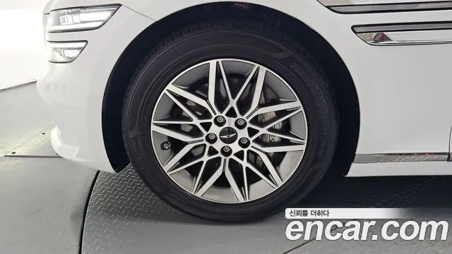 Genesis G80 RG3 — Фото автомобиля 5