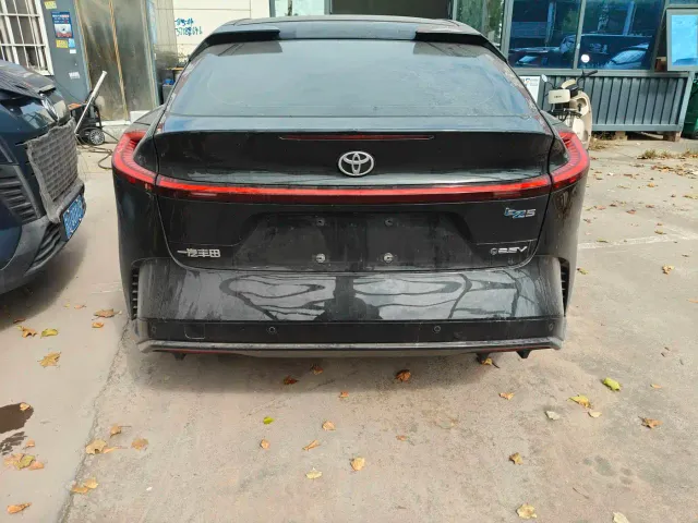 Toyota bZ5 — Фото автомобиля 7