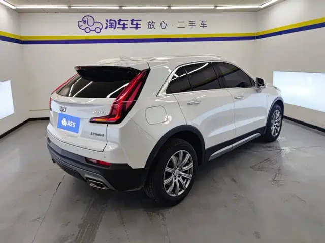 Cadillac XT4 — Фото автомобиля 3