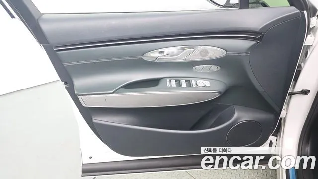 Genesis GV70 Electrified GV70 — Фото автомобиля 24