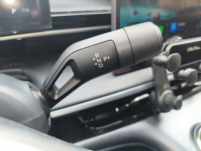 Geely Galaxy E5 — Фото автомобиля 6