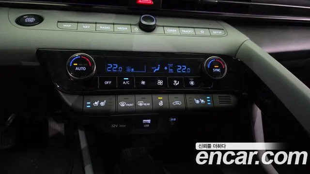 Hyundai AVANTE Новый Avante (CN7) — Фото автомобиля 17