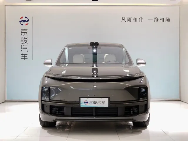 Li Auto L9 — Фото автомобиля 2