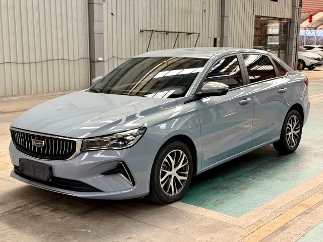 Geely Emgrand — Фото автомобиля 3