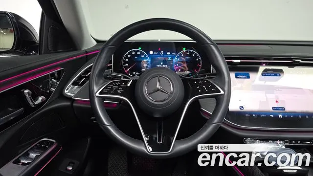 Mercedes-Benz E-Class — Фото автомобиля 19