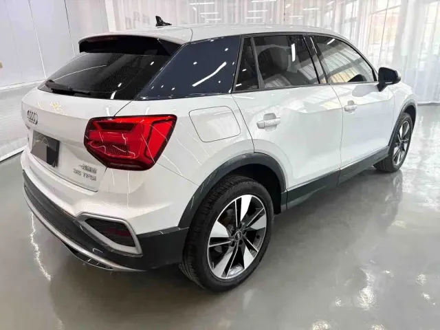Audi Q2L — Фото автомобиля 3