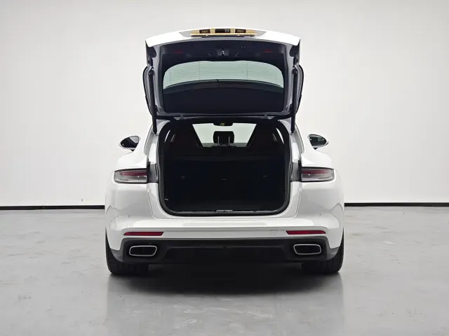 Porsche Panamera — Фото автомобиля 14