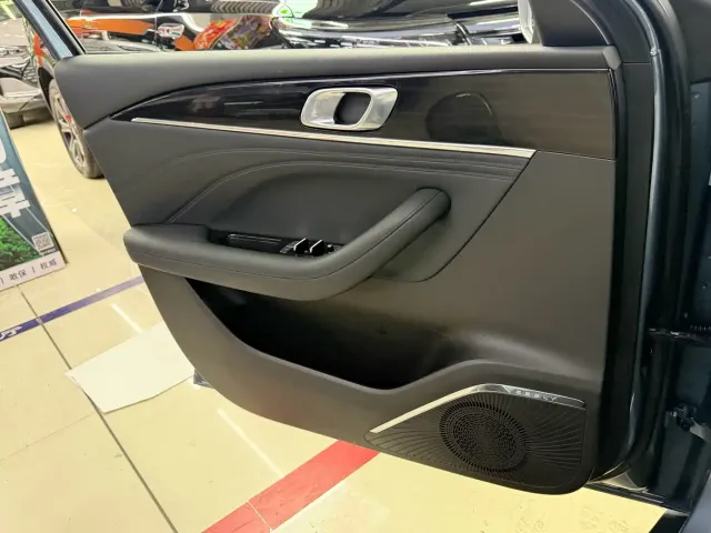 Geely Galaxy Stellar 6 — Фото автомобиля 14