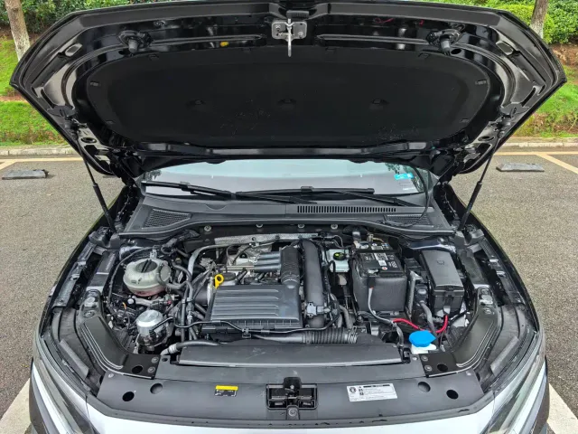 Volkswagen Passat — Фото автомобиля 8