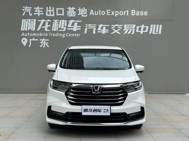 Honda Odyssey — Фото автомобиля 2