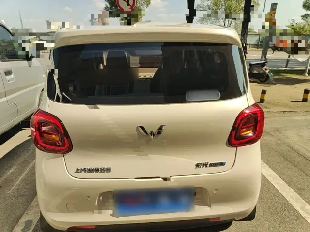 Wuling Hongguang Mini EV — Фото автомобиля 5
