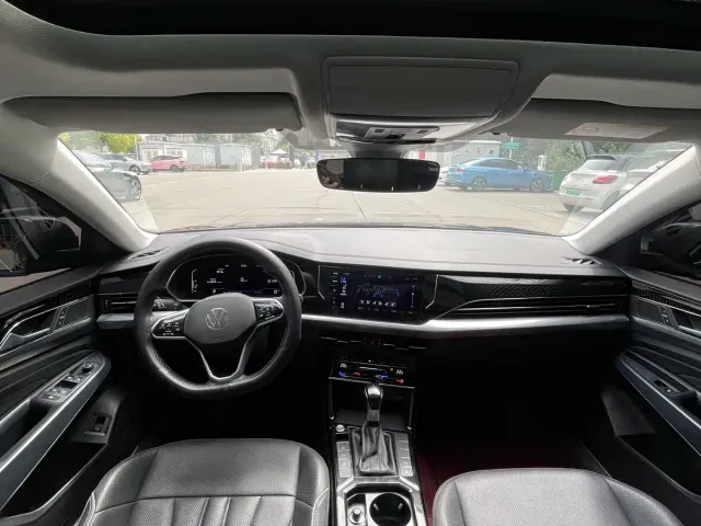 Volkswagen Passat — Фото автомобиля 9