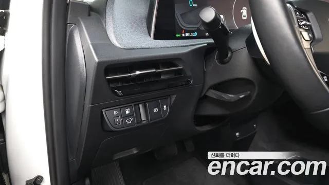 Kia EV6 — Фото автомобиля 12