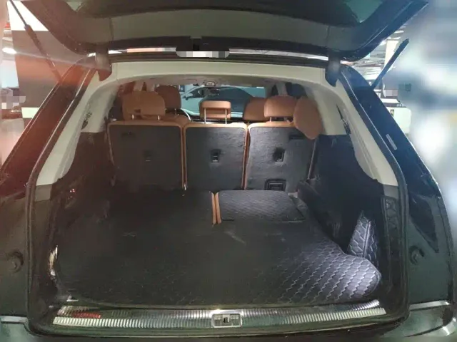 Audi Q7 — Фото автомобиля 15