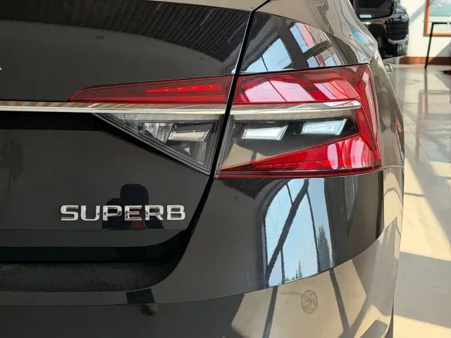 Skoda Superb — Фото автомобиля 9