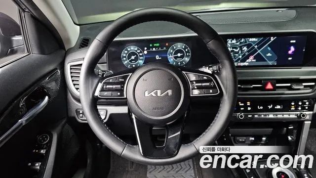 Kia Seltos — Фото автомобиля 12