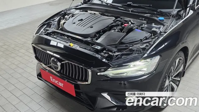 Вольво S60 S60 третьего поколения B5 Ultimate Bright — Фото автомобиля 6