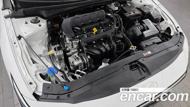 Hyundai Avante CN7 — Фото автомобиля 6