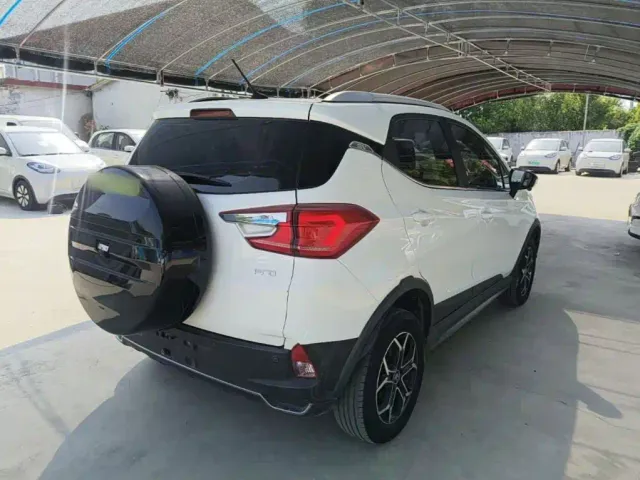 BYD Yuan Pro — Фото автомобиля 6