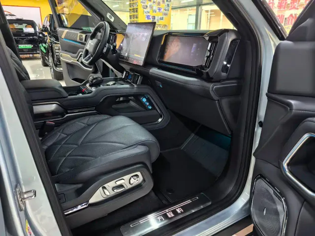 BYD FangChengBao Leopard 8 — Фото автомобиля 9