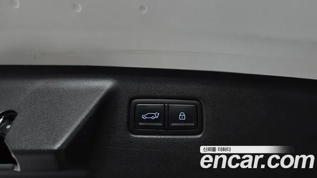 Hyundai Santa Fe MX5 — Фото автомобиля 17