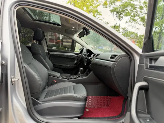 Skoda Superb — Фото автомобиля 9