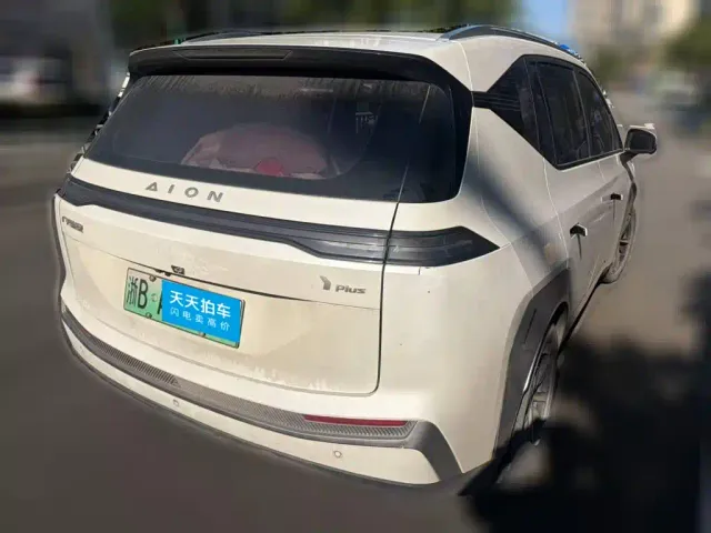 GAC Aion Y — Фото автомобиля 2