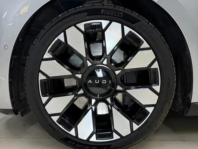 Audi Audi E5 Sportback 2025 Model Base Version — Фото автомобиля 9