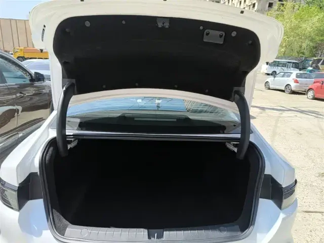 BYD Seal 05 DM-i — Фото автомобиля 18