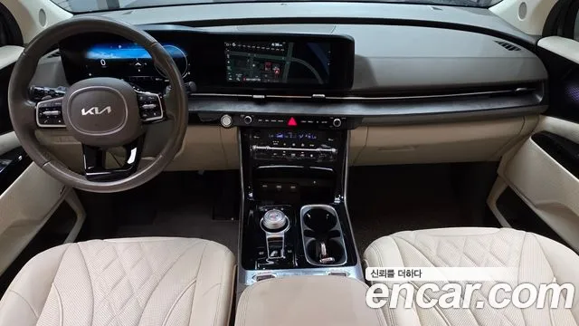 Kia Canival — Фото автомобиля 6