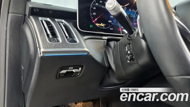 Mercedes-Benz S-Class — Фото автомобиля 16