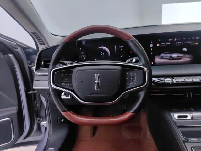 Lincoln Z — Фото автомобиля 15