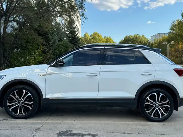 Volkswagen T-Roc — Фото автомобиля 8