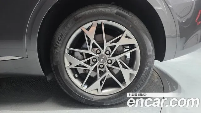 Genesis GV70 2.2 Дизель AWD — Фото автомобиля 20