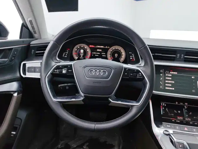Audi A7L — Фото автомобиля 15