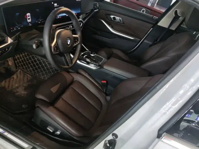 BMW 3 Series — Фото автомобиля 14