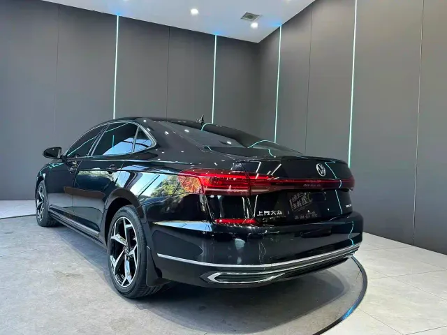 Volkswagen Passat — Фото автомобиля 6