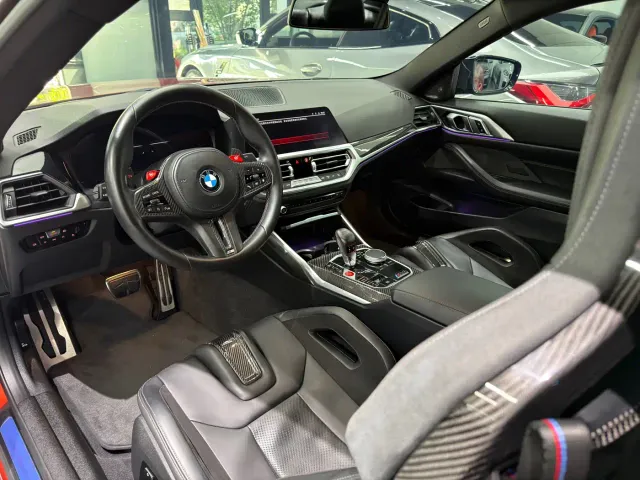 BMW M4 — Фото автомобиля 6