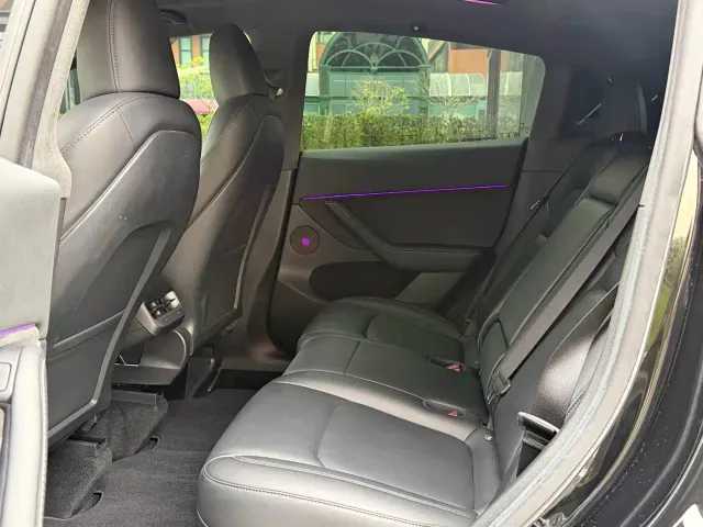 Tesla Model Y — Фото автомобиля 7