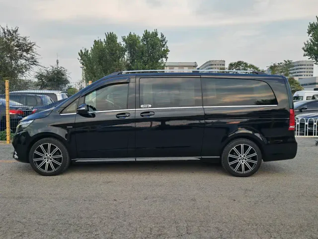 Mercedes-Benz V-Class — Фото автомобиля 25