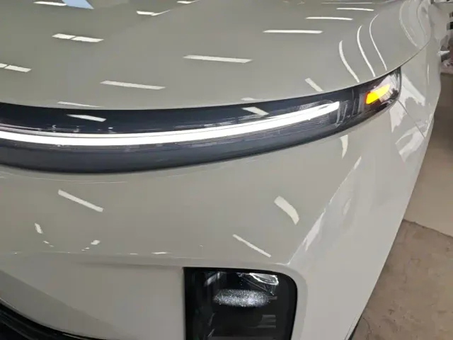 Li Auto L7 — Фото автомобиля 23