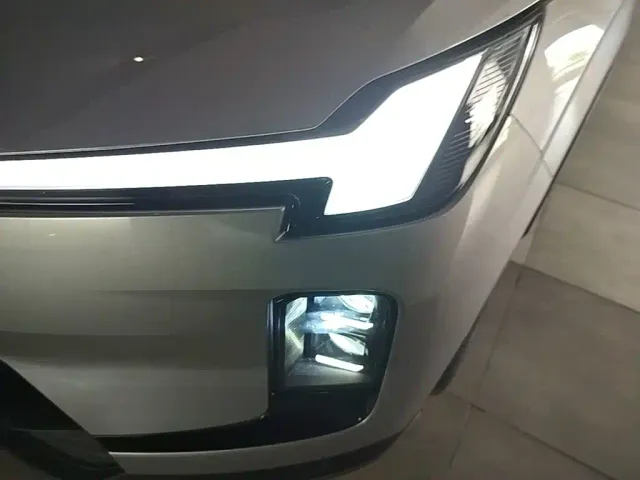 Volvo XC70 Plug-in Hybrid — Фото автомобиля 23