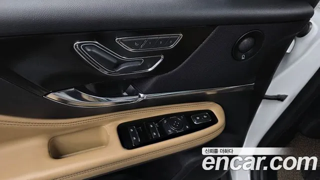 Lincoln Corsair Corsair 2.0 Reserve AWD — Фото автомобиля 24